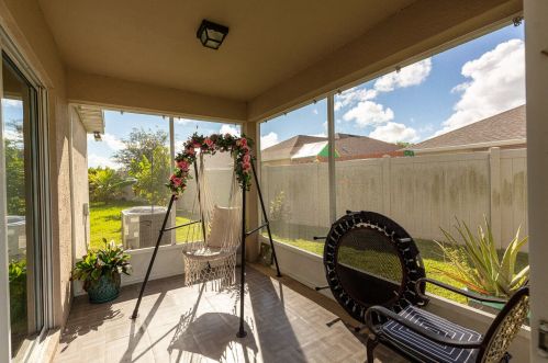 5690 Pine Trail Cir, Fort Pierce FL exterior