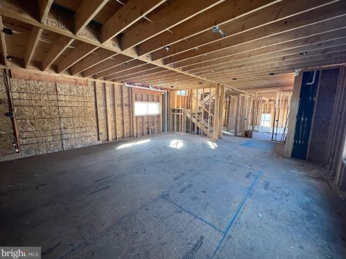 6627 Lincoln Dr, Philadelphia PA exterior