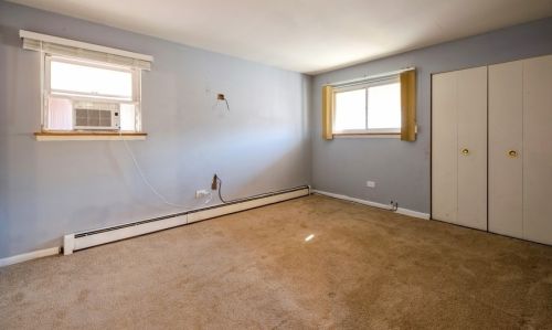 9846 King Dr, Chicago IL 60615-3636 exterior