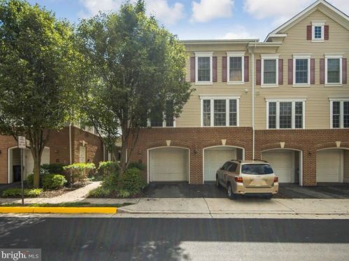 7135 Huntley Creek Pl, Alexandria, VA 22306-5107