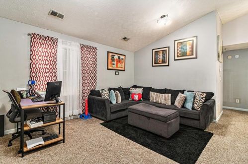 585 Shore Rd, Lithonia GA  30058-5990 exterior