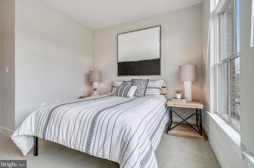 1125 Royal St, Alexandria VA 22314-4310 exterior