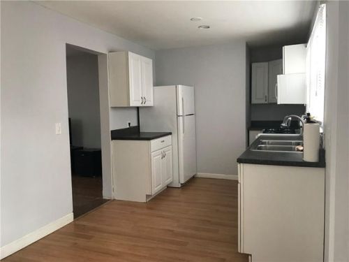 73 Moffett St, Perth Amboy, NJ 08863-2036