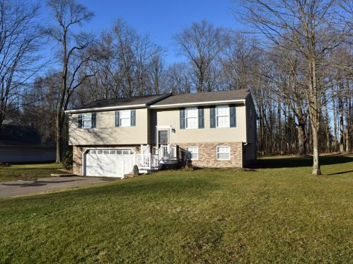 17350 Kevin Dr, Meadville, PA 16335-6266