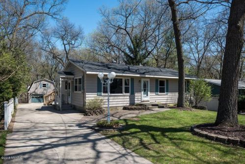 3826 Oak Valley Ave, Wyoming MI  exterior