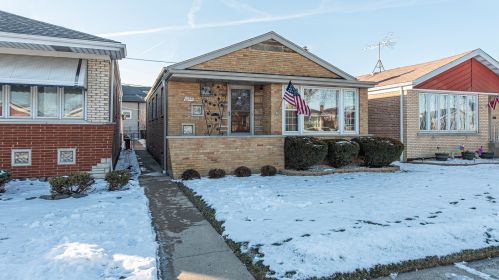 5652 Parkside Ave, Chicago, IL 60646-6421