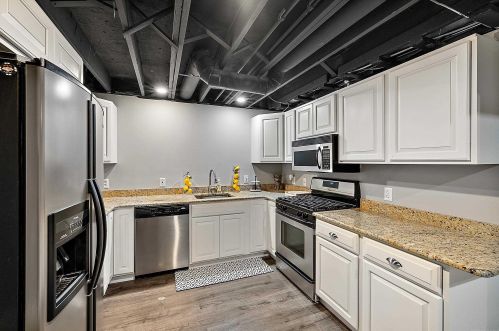 21192 Strawberry Hills Dr, Macomb Township MI 48044-2277 exterior