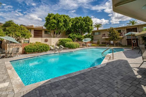 500 Clarendon Ave, Phoenix AZ 85013-3412 exterior