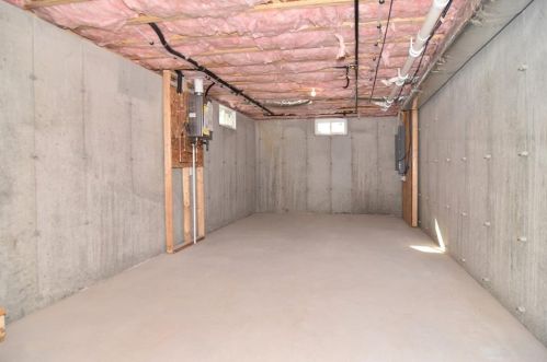 502 Long St, Warwick RI  02886-7449 exterior