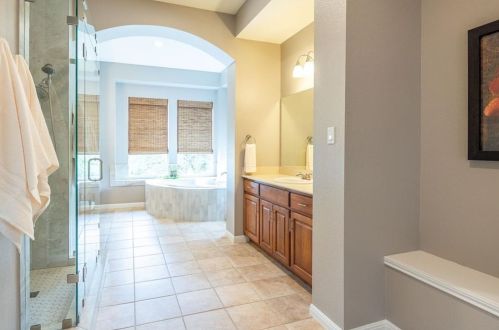 385 Mystic Pkwy, Spring Branch TX 78070-5267 exterior