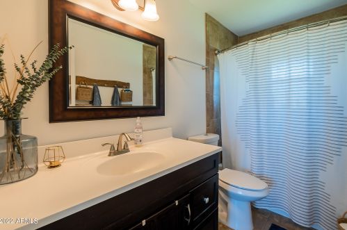 7708 17th Dr, Phoenix AZ  85021-7016 exterior