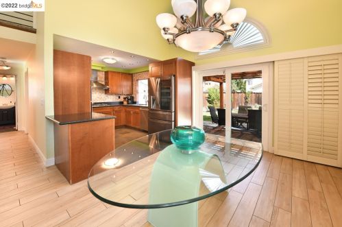 1807 Evalane Way, Concord CA 94519-2356 exterior