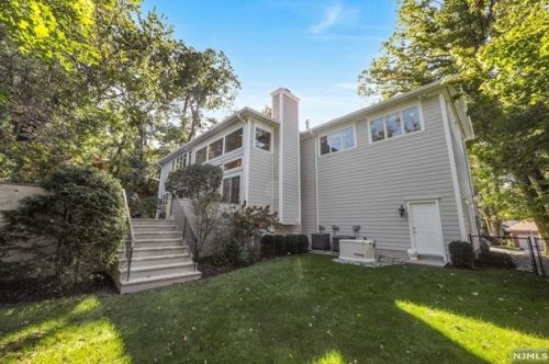 65 Holland Ave, Demarest NJ  07627-2705 exterior