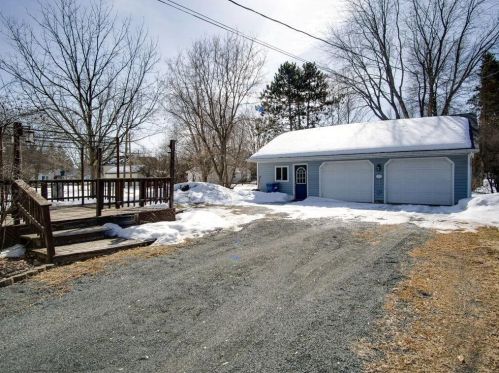 712 Lee St, Canton, WI 54868-1424