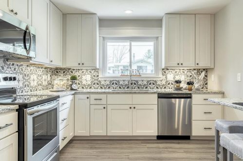 1810 Bookbinder Dr, Saint Louis MO 63146-4308 exterior