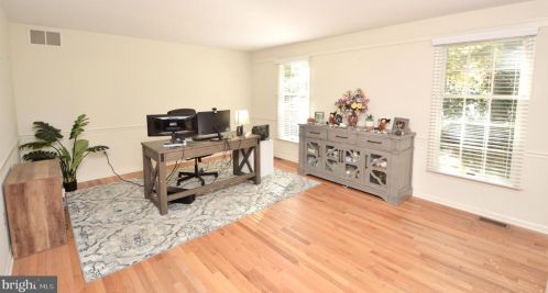 1 Bradford Dr, Southampton NJ  08088-8678 exterior