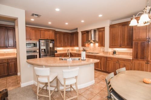 3227 Montrose Way, Folsom CA  95762-9682 exterior