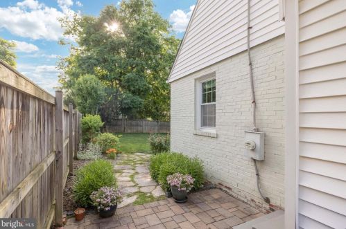 9308 Sudbury Rd, Silver Spring MD 20901-3505 exterior