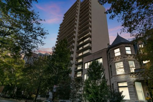 1430 Astor St, Chicago IL  60610-5714 exterior