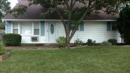 68 Sturgis Rd, Edison NJ  08817-4073 exterior