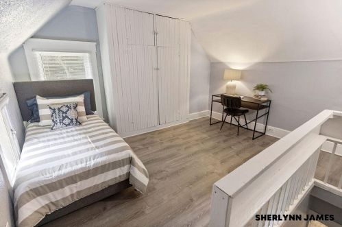 338 Hanover St, Grand Rapids MI 49505-5076 exterior