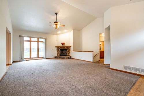 2269 Mangold Ave, Milwaukee WI 53221-4949 exterior