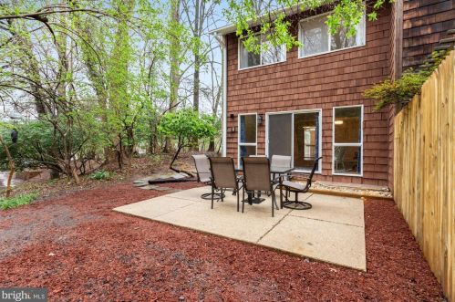 316 New Mark Esplanade, Rockville MD 20850-2750 exterior