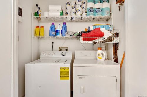 588 165th St, Bronx NY 10459-3273 exterior