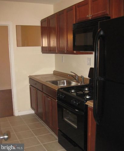 312 34th St, Washington DC  20019-8254 exterior