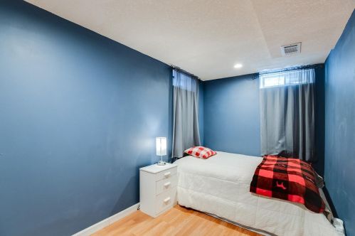 1522 Aspen Dr, Saint Paul MN 55122-1305 exterior