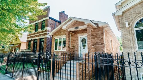 2723 Eleanor St, Chicago, IL 60608-5402