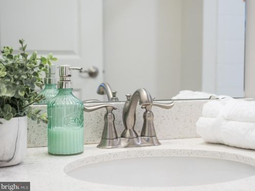 3143 Ft Lincoln Dr, Washington DC 20018-4311 exterior