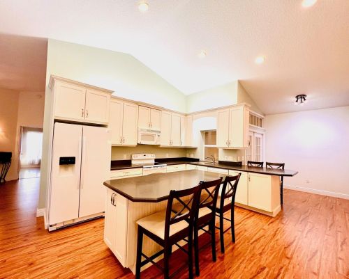 2026 Crowberry Dr, Fort Pierce FL  34983-4675 exterior