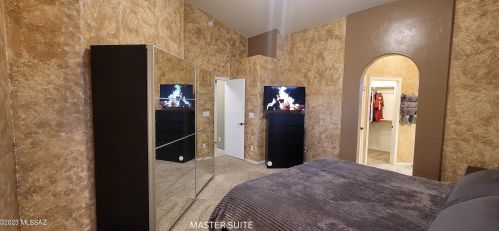 8948 Marci Lynne Way, Tucson AZ  85747-5624 exterior