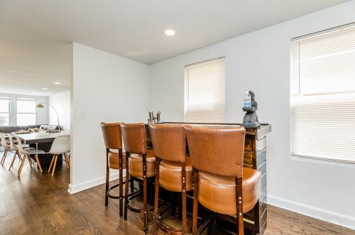 938 Noble St, Chicago IL  60642-5303 exterior