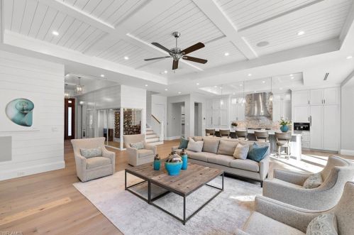 730 6 Ave, Naples FL 34120-4946 exterior