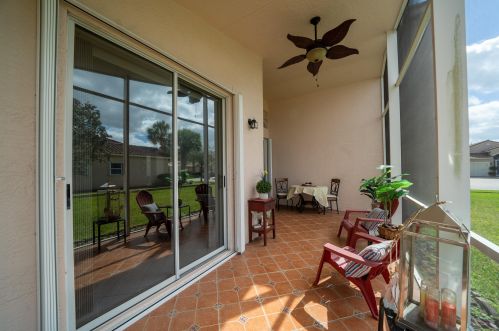 426 Springview Loop, Fort Pierce FL  34986-2663 exterior