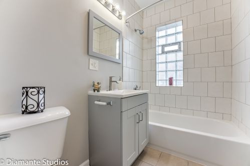 319 5 Ave, Broadview IL 60153-2001 exterior