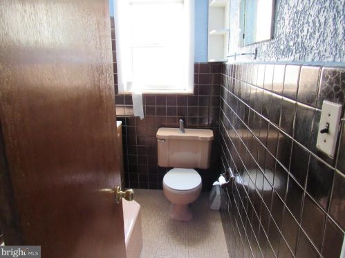 1807 9 St, Philadelphia PA 19122-2018 exterior