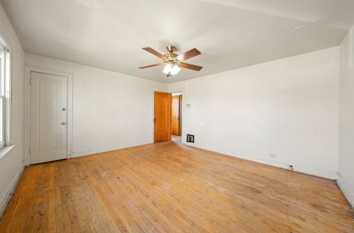 9540 Lowe Ave, Chicago IL 60628-7435 exterior