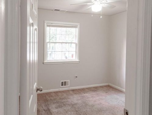 2957 Eleanor Ter, Atlanta GA  30318-6078 exterior