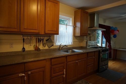 52 Royal St, Quincy MA  02170-2112 exterior