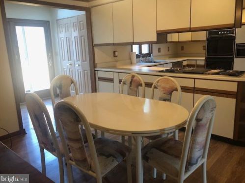 2704 Cassia Dr, Edgewater MD 21037-1113 exterior