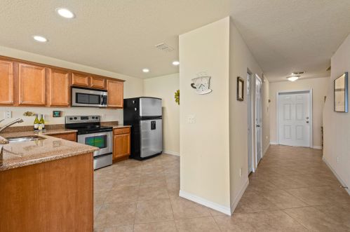 2544 Marshfield Ct, Fort Pierce FL 34953-4369 exterior