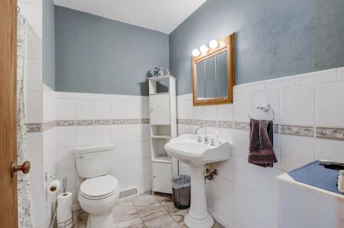 2327 Parnell Ave, Milwaukee WI 53221-4250 exterior