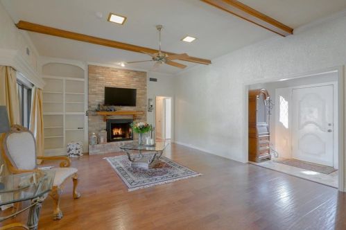 6715 Clearhaven Dr, Dallas TX 75248-4151 exterior