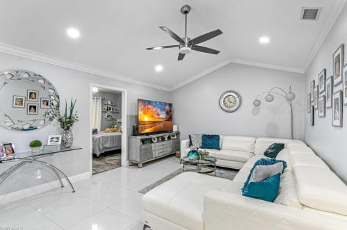 4742 Alhambra Cir, Naples FL 34103-3291 exterior