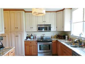 10201 Cliff Dr, Cleveland OH  44102-6113 exterior