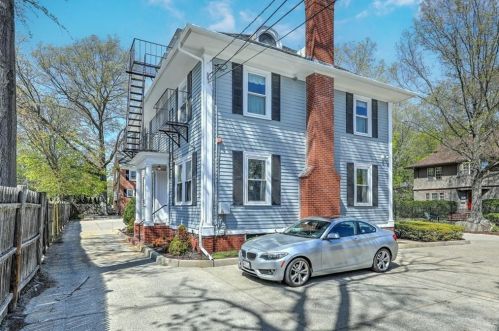 542 Angell St, Providence RI  02906-4450 exterior