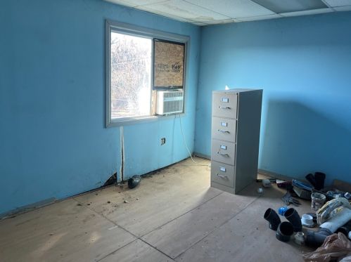 758 Brownsville Rd, Pittsburgh PA 15210-4249 exterior